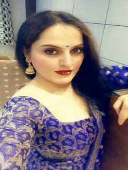 Priyanka - Threesome-escorts-bangalore - Photo 1 of 2